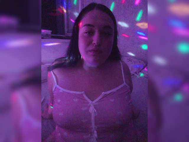 צילומי מסך משודרים ElviraCutie