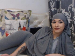 תמונות ElyshaArabian ohmibod on; 75 tks flash boobies; 100 tks flash face; 110 tks flash ass; 130 tks flash pussy; 200 tks flash hair; 1000 tks striptease :*