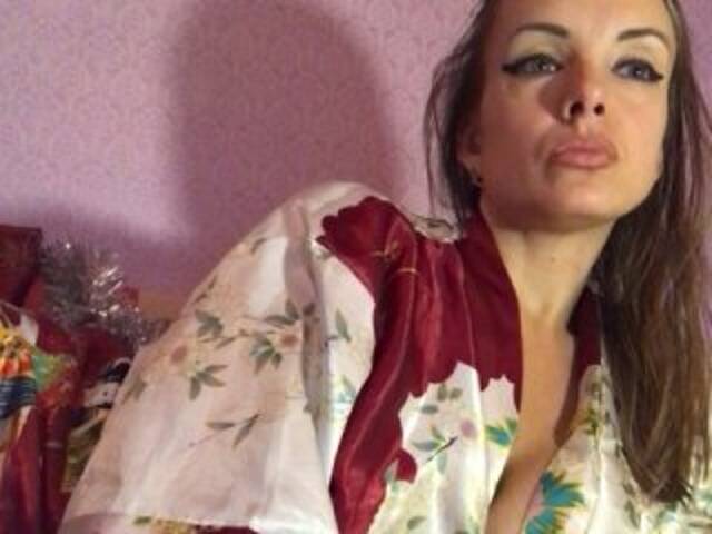 צילומי מסך משודרים ElyaElya