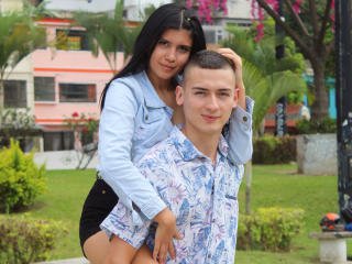 צ'אט וידאו ארוטי emandsam