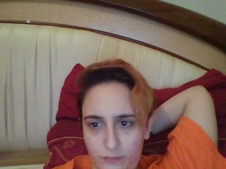 צ'אט וידאו ארוטי Hotredhead01