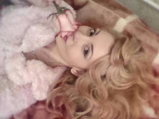 צ'אט וידאו ארוטי emelii