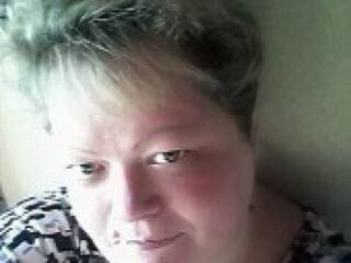 צ'אט וידאו ארוטי emelirai