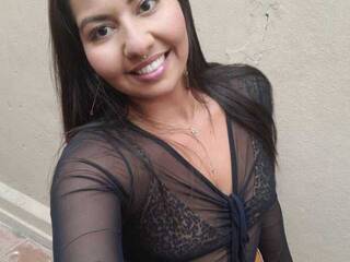 צ'אט וידאו ארוטי Emyllinha