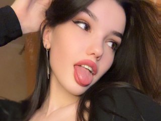 צ'אט וידאו ארוטי Emilechka