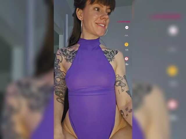 צילומי מסך משודרים EmilieEdelana