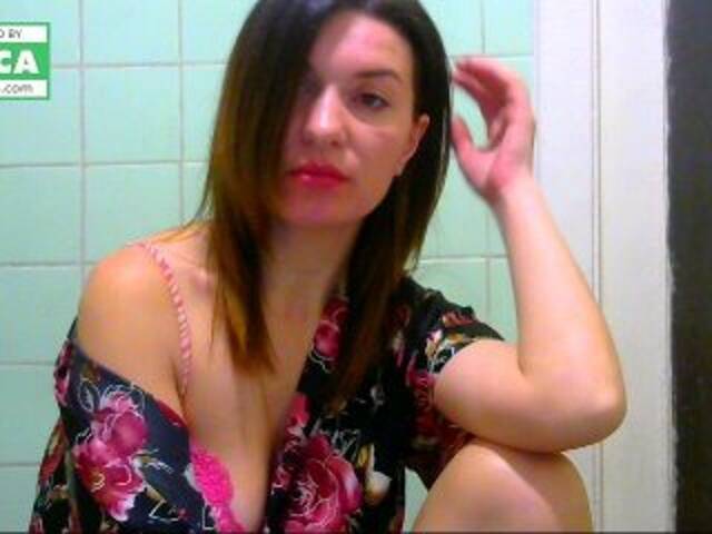 צילומי מסך משודרים emillly