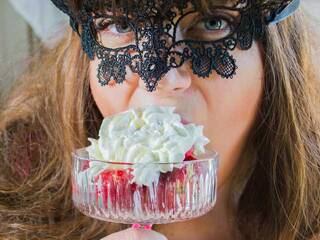 צ'אט וידאו ארוטי Emily-BOOBS-