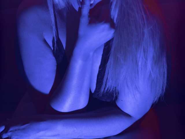 תמונה של הפרופיל Emily-Zoy