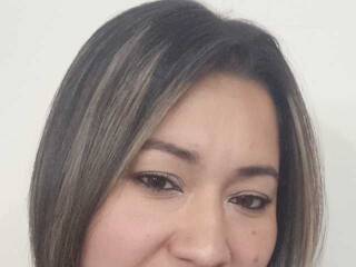 צ'אט וידאו ארוטי emily88liam