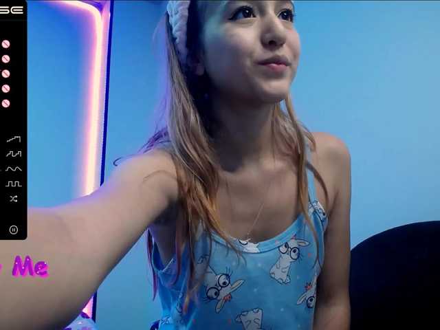 צילומי מסך משודרים emilybecker