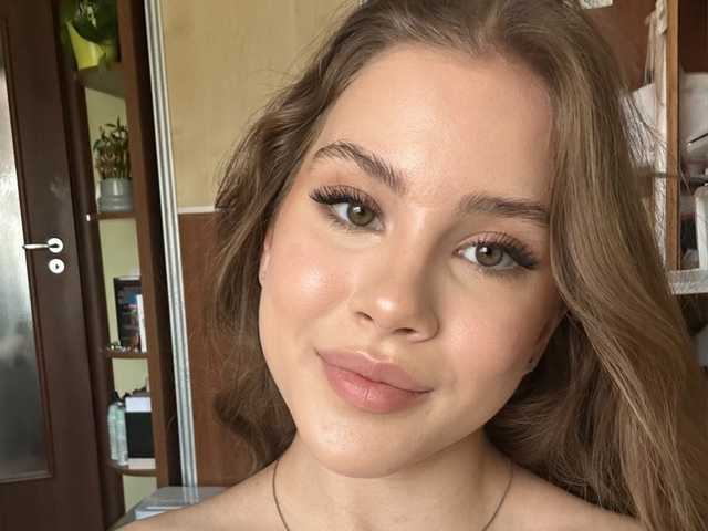 תמונה של הפרופיל EmilyBlake
