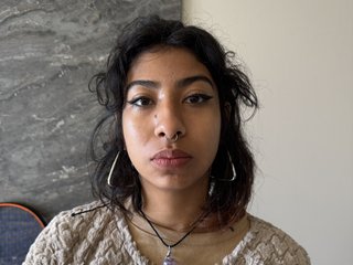 צ'אט וידאו ארוטי EmilyBlossoms