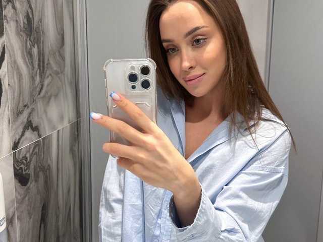 תמונה של הפרופיל EmilyBrix