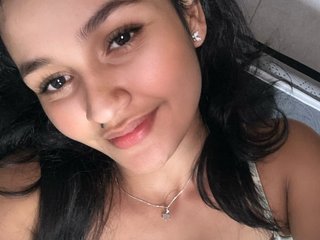 צ'אט וידאו ארוטי EmilyBrown