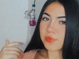 צ'אט וידאו ארוטי EmilyCandy