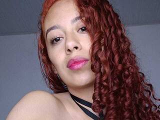 צ'אט וידאו ארוטי emilycurly