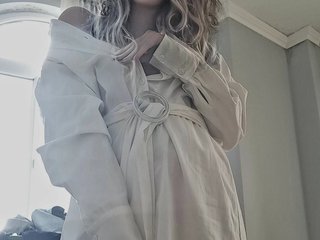 צ'אט וידאו ארוטי Emilyfoxi