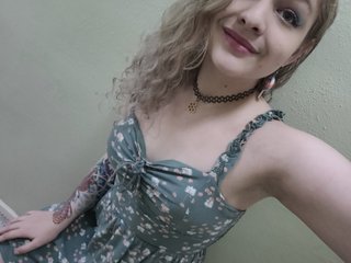 צ'אט וידאו ארוטי emilyhaze