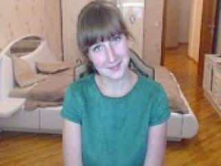 צ'אט וידאו ארוטי emilyholas6
