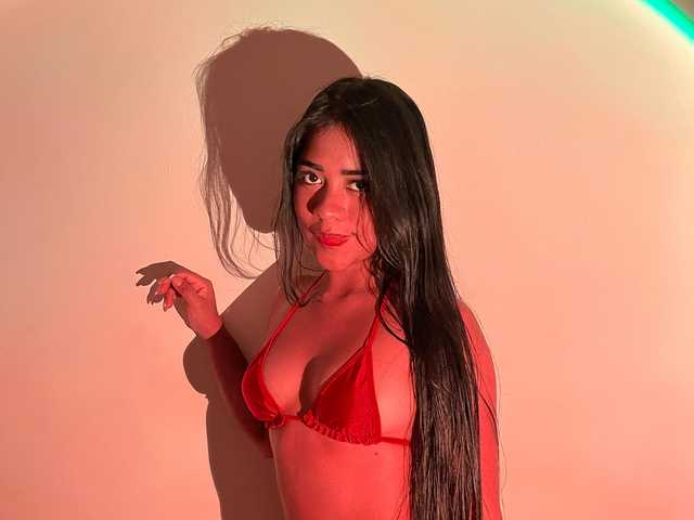 תמונה של הפרופיל EmilyJhons