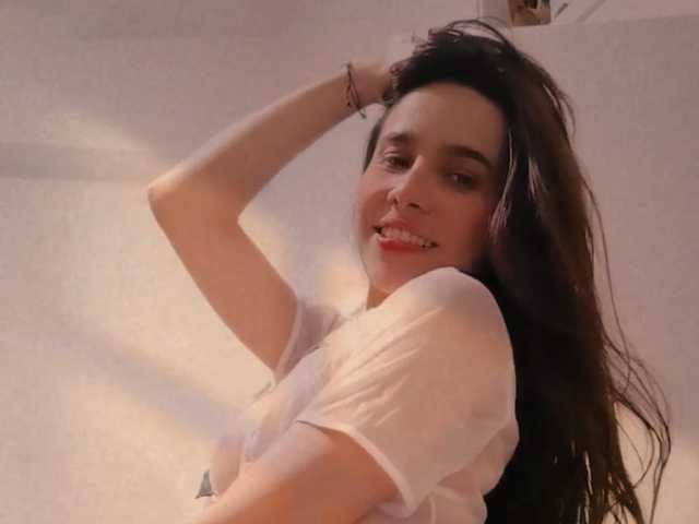 תמונה של הפרופיל EmilyJhonson