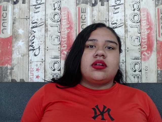 צילומי מסך משודרים EmilyJohnson