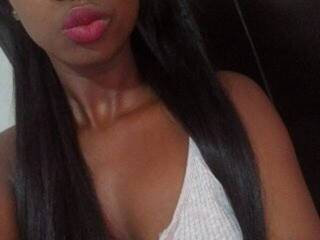 צ'אט וידאו ארוטי EmilyLov