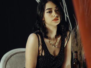 צ'אט וידאו ארוטי EmilyRamirez