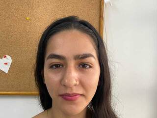 צ'אט וידאו ארוטי Emma-victoria