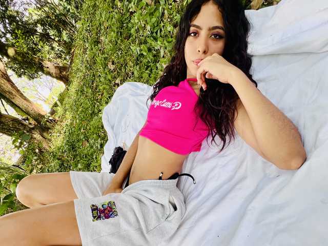 תמונה של הפרופיל EMMAAA-STOONEE