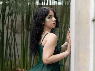 צ'אט וידאו ארוטי EmmaCurlss