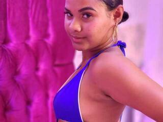 צ'אט וידאו ארוטי EmmaDawson