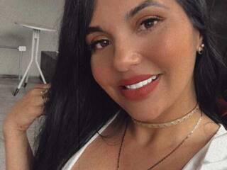 צ'אט וידאו ארוטי EmmaDiamond