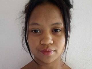 צ'אט וידאו ארוטי Emmalatueuse