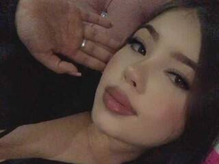 צ'אט וידאו ארוטי emmarosse21