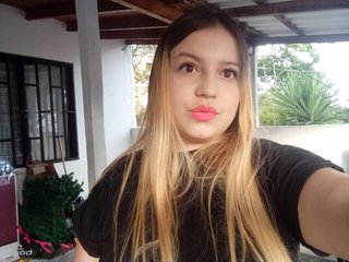 צ'אט וידאו ארוטי EmmaRouss