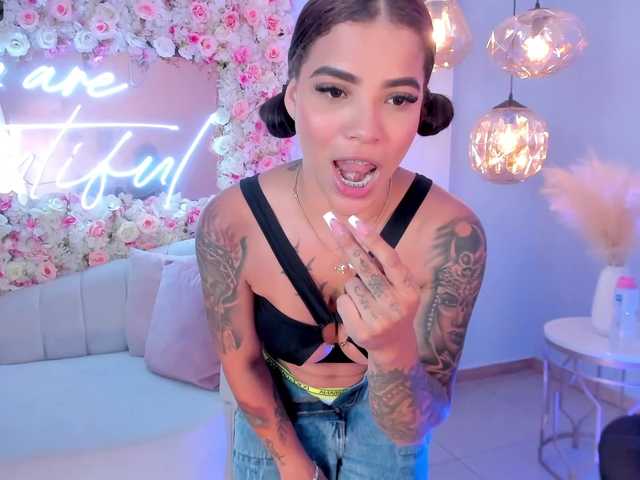 צילומי מסך משודרים EmmaRussellx