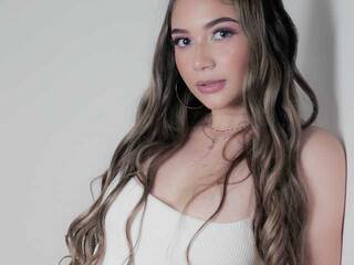 צ'אט וידאו ארוטי EmmaZane