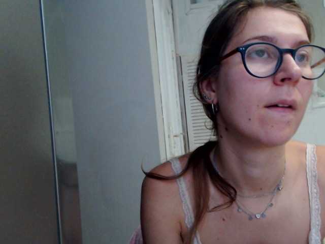 צילומי מסך משודרים Emmi-li