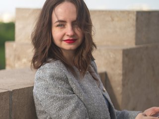 צ'אט וידאו ארוטי LuckyEmm