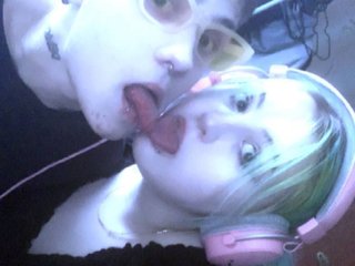 צ'אט וידאו ארוטי emosexxx