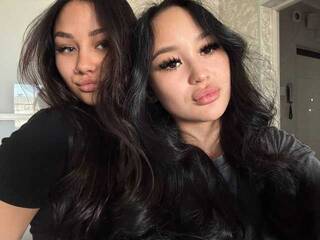 צ'אט וידאו ארוטי JenyCarty