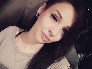 צ'אט וידאו ארוטי Endy52