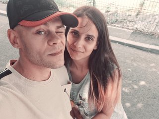 צ'אט וידאו ארוטי ErykaAndGrey