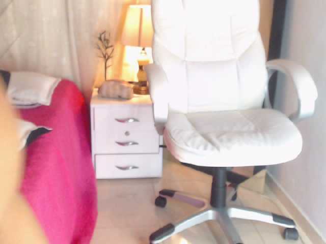 צילומי מסך משודרים eskarliam