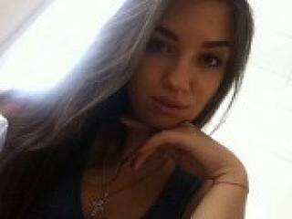 צ'אט וידאו ארוטי estellekate