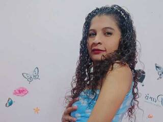 צ'אט וידאו ארוטי estrella-roy