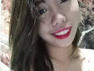 צ'אט וידאו ארוטי AlwaysHORNY18