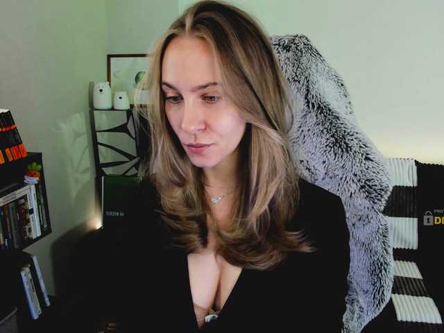 צילומי מסך משודרים Adamova_Eva